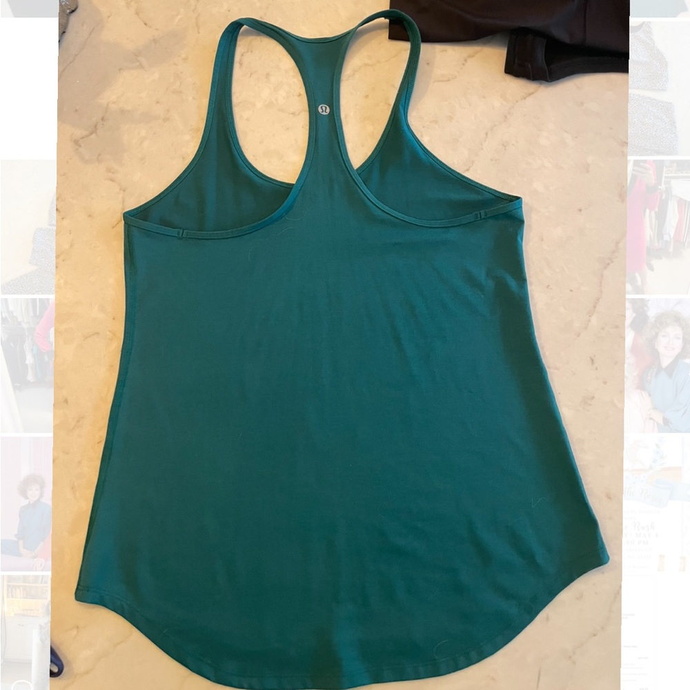 Lululemon Race Tank in Emerald